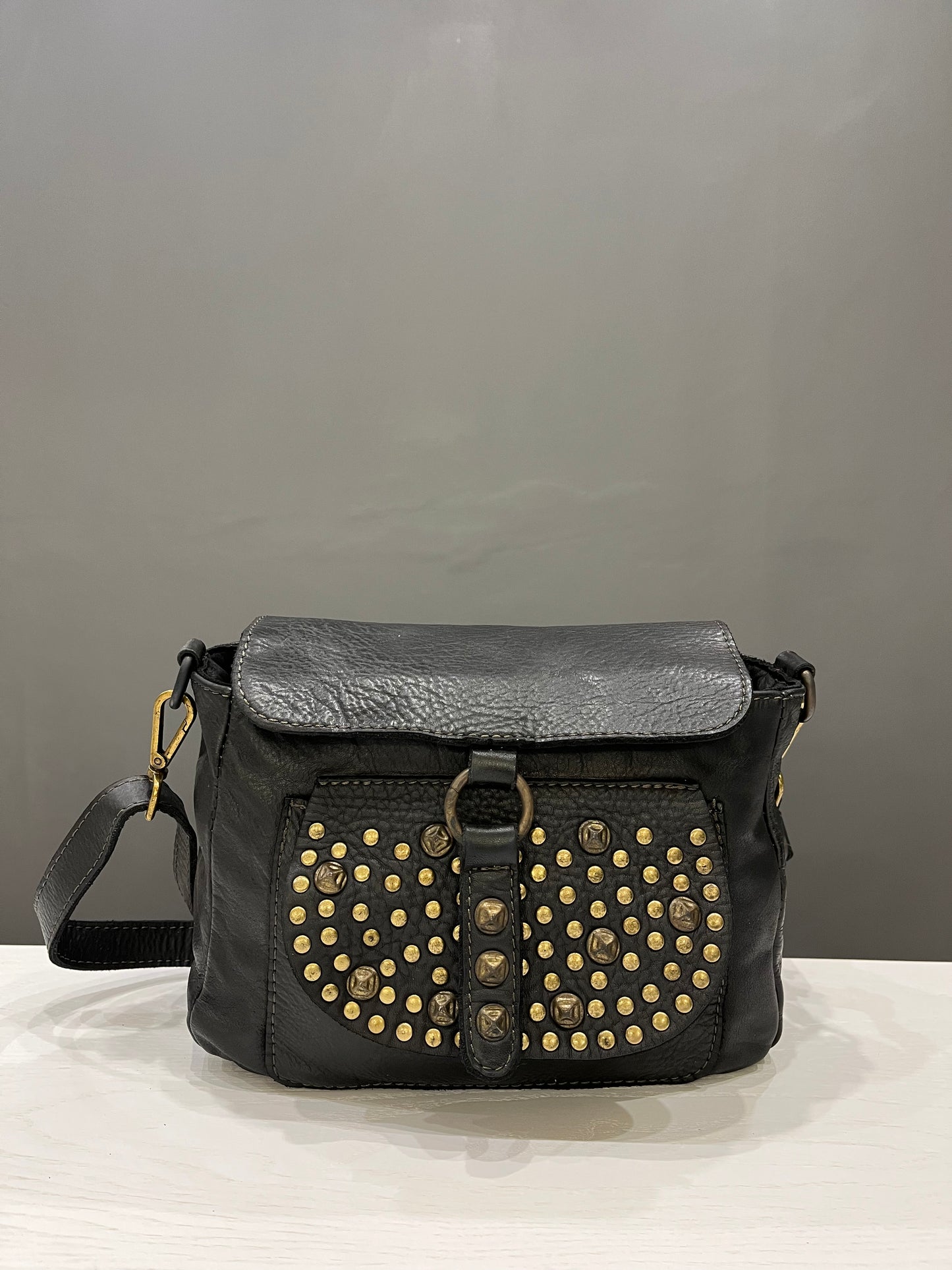 Sac à bandoulière, Modèle CAMPO moyen, couleur noir