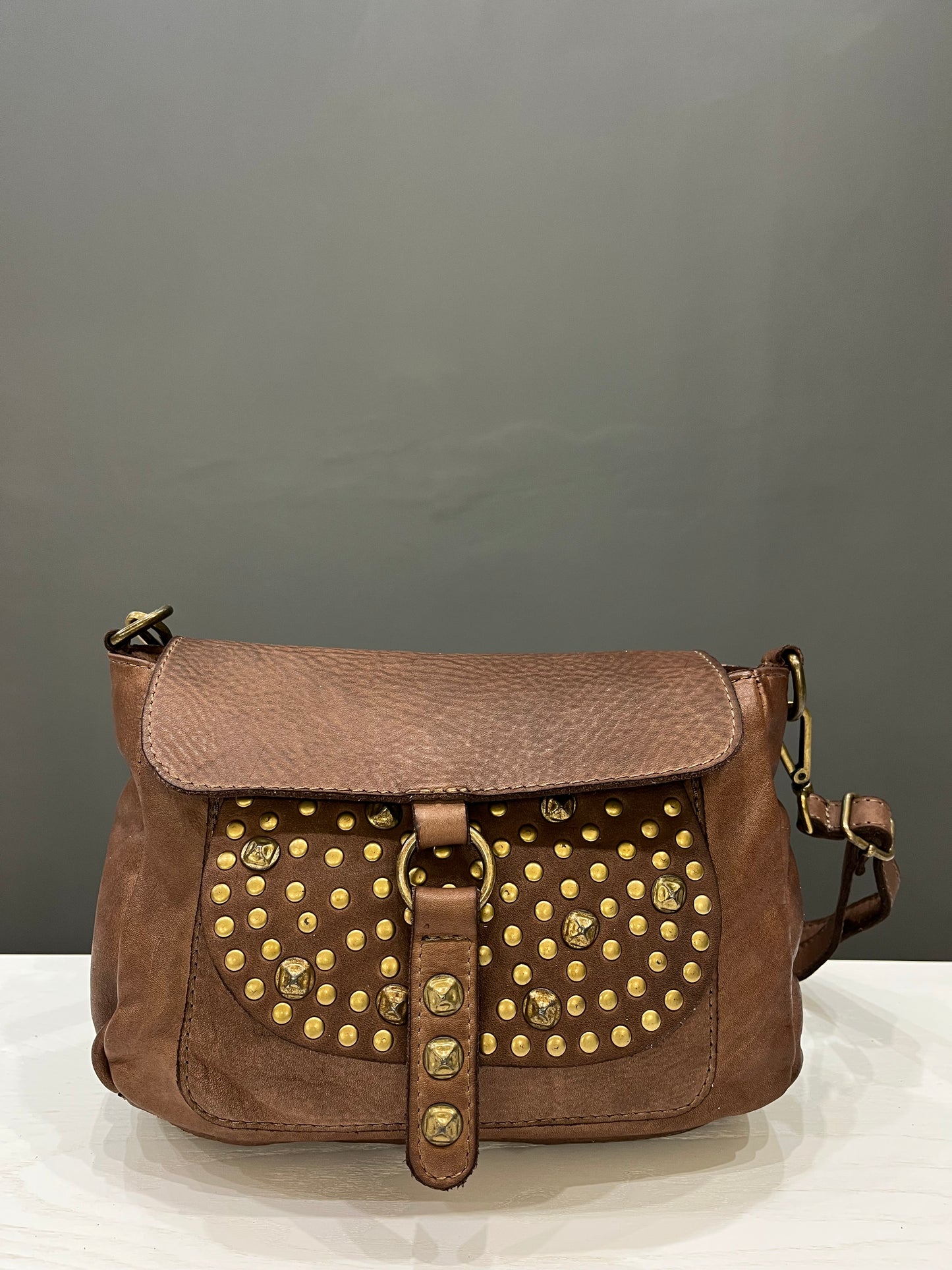 Sac à bandoulière, Modèle CAMPO moyen, couleur cognac