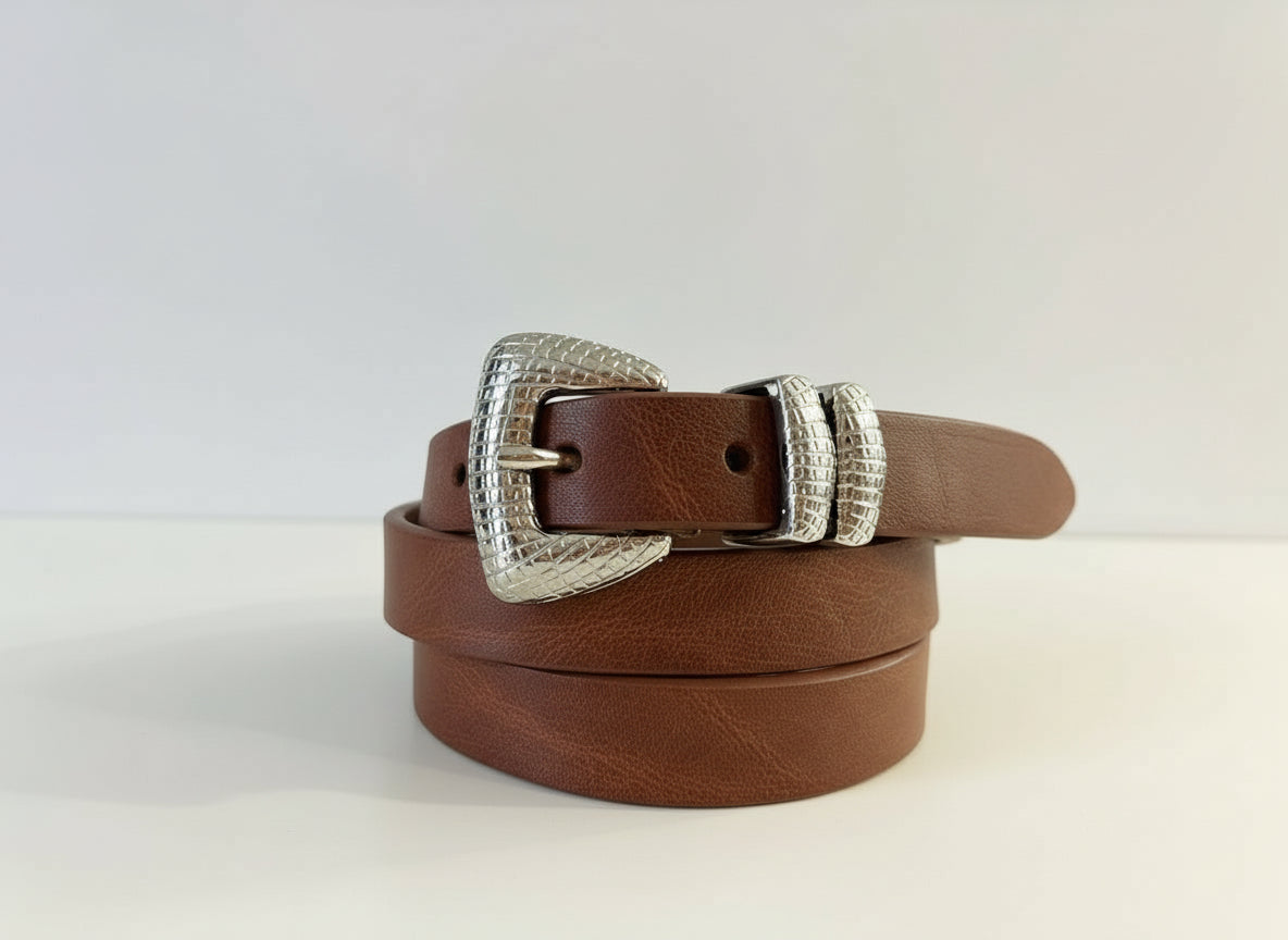 Ceinture western avec boucle et passants argentés et striés, Modèle 901/20